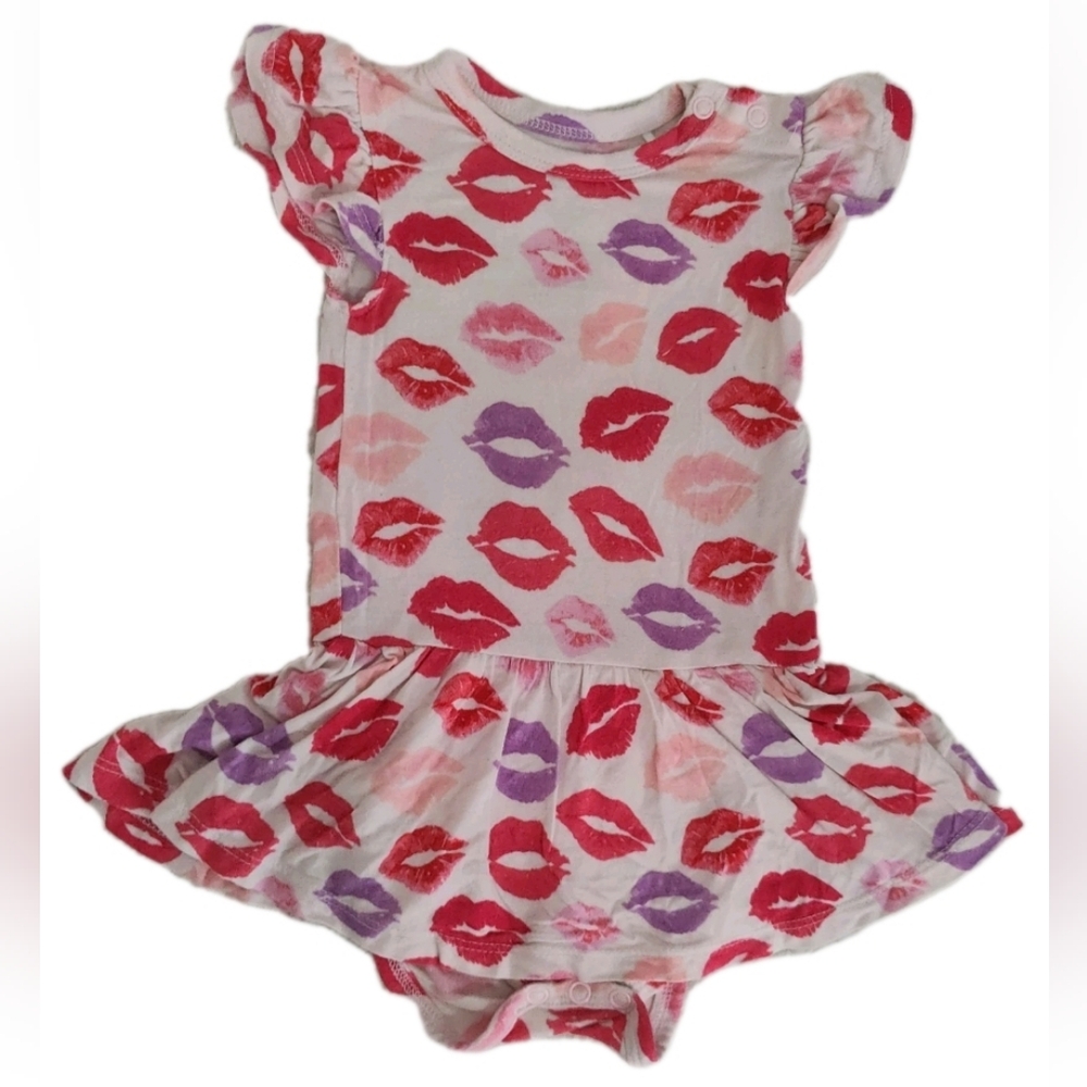 Posh Peanut Lola Twirl Skirt Bodysuit 3-6 Month Lipstick Kisses Pink Valentine